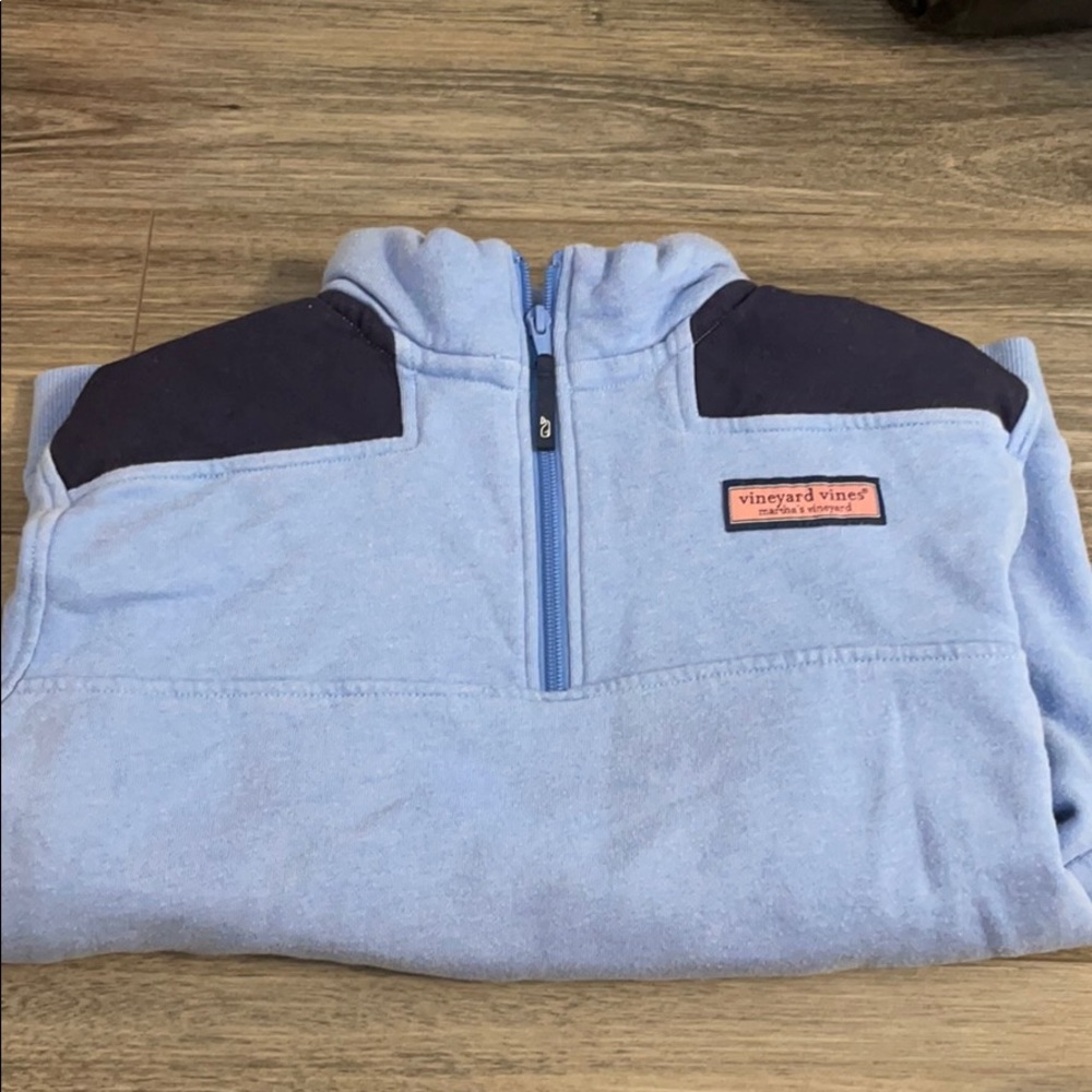 Vineyard Vine pull over